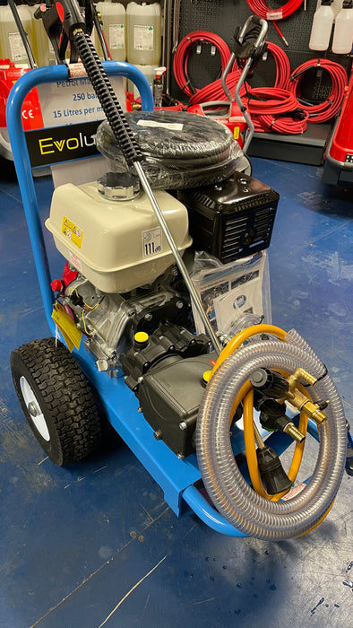 Evolution 2 Honda GX390 Petrol Pressure Washer 250 Bar 15 L/min Interpump 59 SPECIAL OFFER - RealKleen LTD